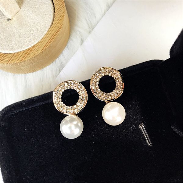 

elegant big pearl pendant piercing earrings crystal stone inlaid gold color metal circle stud earrings women party jewelry 2020, Golden;silver