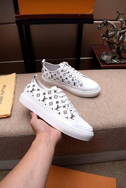 

2021k limited edition men ', s кожа мода диких спортивная обувь повседневная обувь, комфортные низкая растеряев обувь, отправить оригинальну, Black