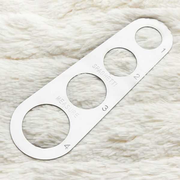 

4 holes measuring stainless steel home kitchen restaurant spaghetti measurer