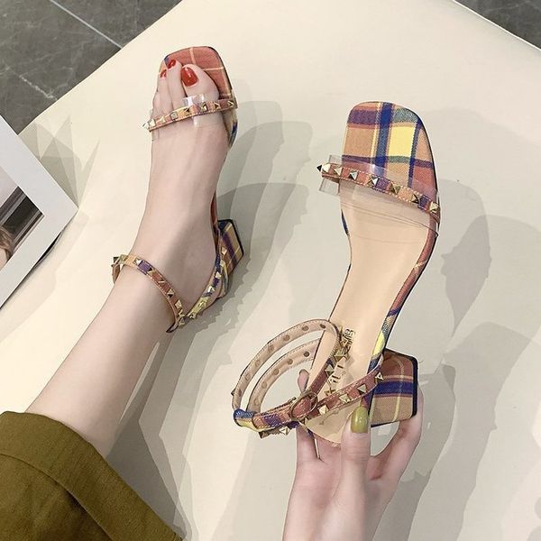

plaid new word buckle fashion wild summer sandals female 2020 tide, Black