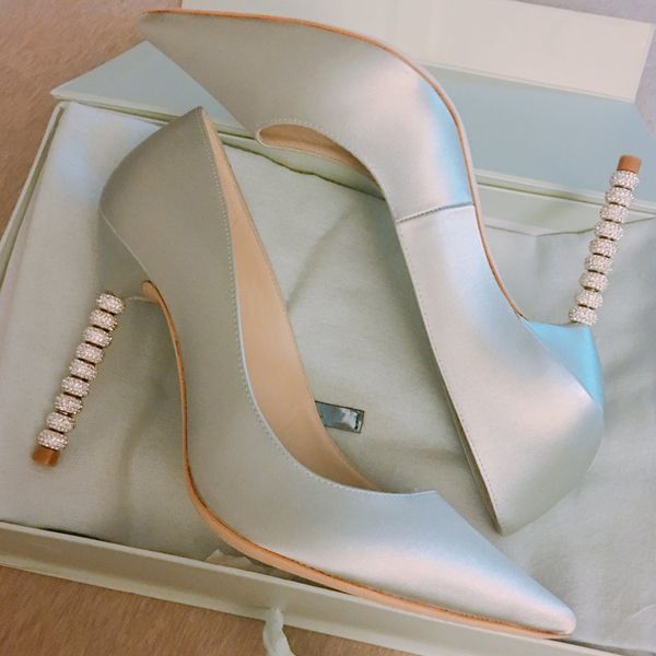 

2020 autumn new pointed crystal diamond stiletto heel shallow mouth all-match women's singles large size wedding shoes, Black