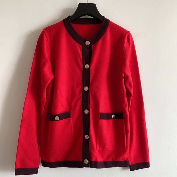 

820 2020 autumn brand same style long sleeve crew neck red kint sweater button women clothes, White;black