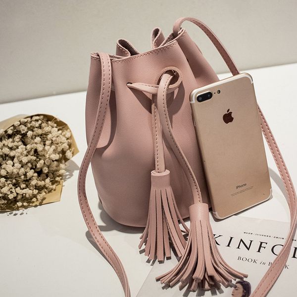 

women's tassel bucket shoulder bag autumn and winter 2020 leisure new messenger bag