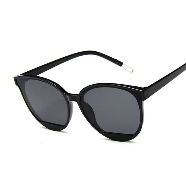 

новая мода овальные красные солнечные очки женщина vintage luxury brand пластик дизайнер cat eye солнцезащитные очки uv400 для женщин aqak, White;black