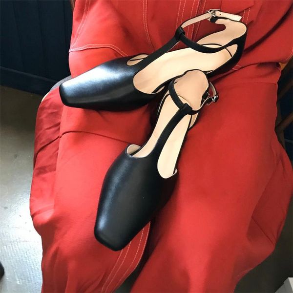 

designed women's sandals new summer cool fashion mature ladies sandals soft genuine leather low heels shoes, Black