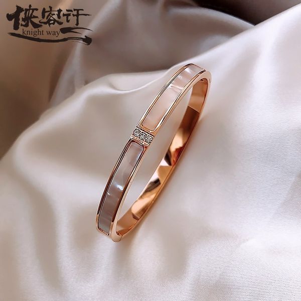 

titanium steel bracelet female shell bracelet exaggerated simple wild south korea students sen xi tempera, Black