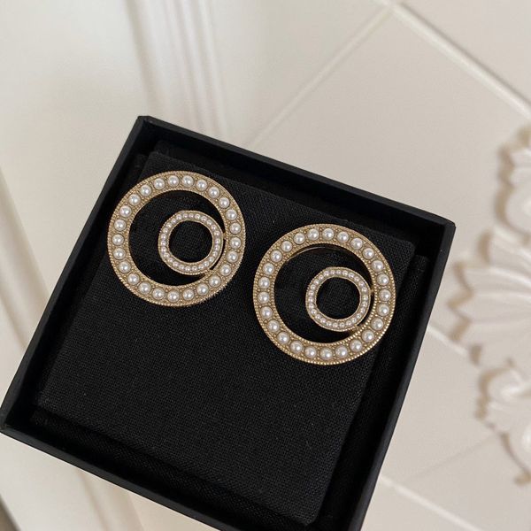 

2020There are stamp fashion round pearl earrings women's party wedding couple gift jewelry engagement with box