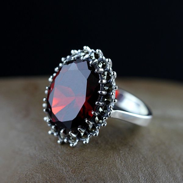

2020Sterling silver products S925 silver jewelry Seiko inlaid four-claw female retro personality garnet ring