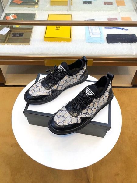 

2021q men 's comfortable breathable sports shoes leather printed letter board shoes ,fashion versatile shoes .original box packaging 3, Black