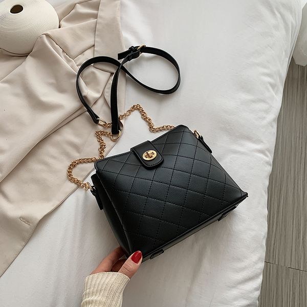 

black large shoulder bag women travel bags leather pu quilted bag female luxury handbags women bags designer sac a main femme