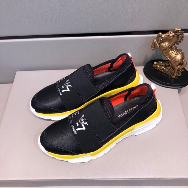 

2021 limited edition custom men 's fashion breathable casual sports shoes ,versatile comfortable shoes ,original box packaging 38 -44, Black