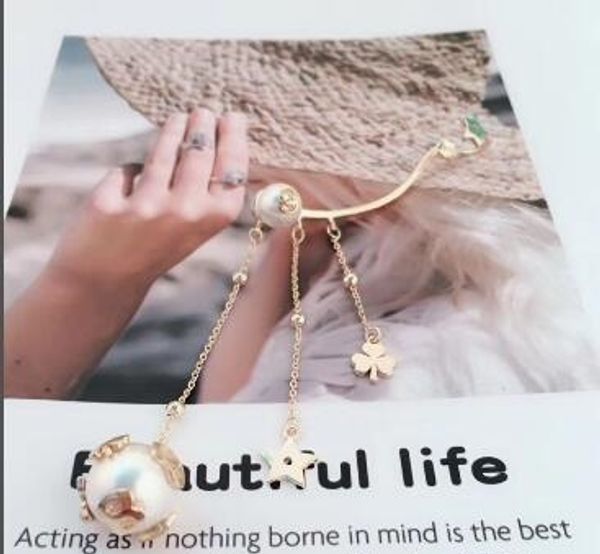 

2019 counter 925 silver needle material plating champagne gold fashion trend asymmetrical single01, Golden;silver