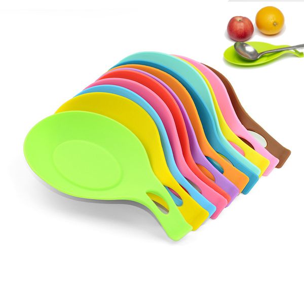 

12 цветов силиконового ложок mat food grade смола термостойкий placemat tray ложка pad drink glass coaster kitchen tool dhl free