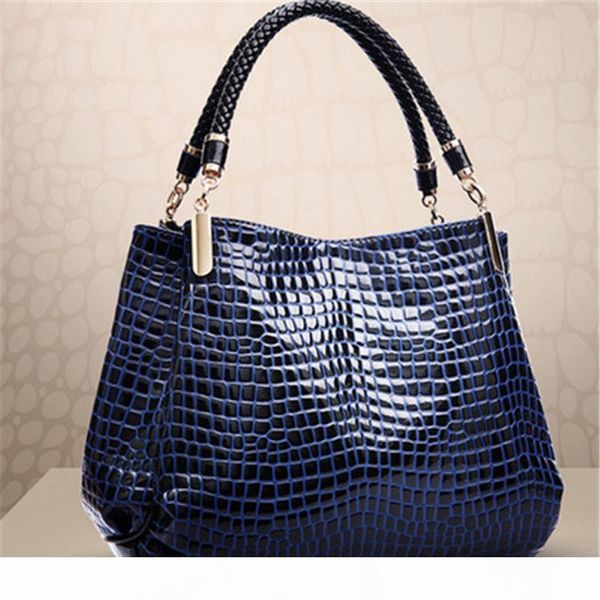

2019 new crocodile skin women's bag in europe and america