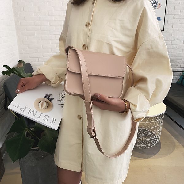

on the new small bag women new tide korean version of joker shoulder messenger bag fashion foreign style simple small square