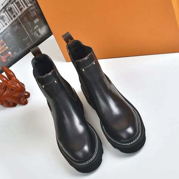 

fashion color matching round head women boots female martin casual wild non-slip leather women boots 04l23017, Black