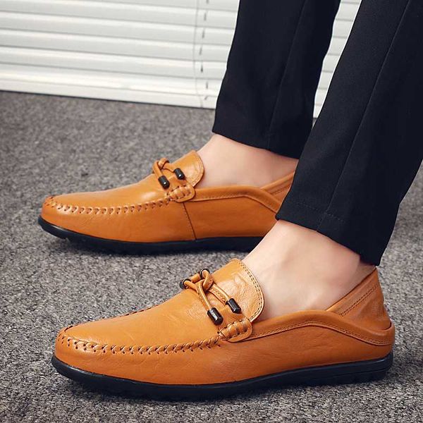 

popular split leather men casual shoes 2020 mens loafers moccasins breathable slip on lazy driving shoes for man, Black