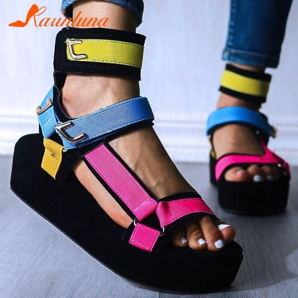 

karin brand design 2020 dropship big size 44 ins flat platform multi leisure summer gladiator shoes women sandals, Black