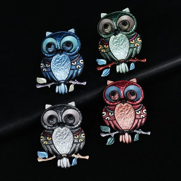 

brooch of magnetic colorful enamel owl brooches pins for women lady fashion animal bird vintage brooch clothing jewelry accessories, Gray