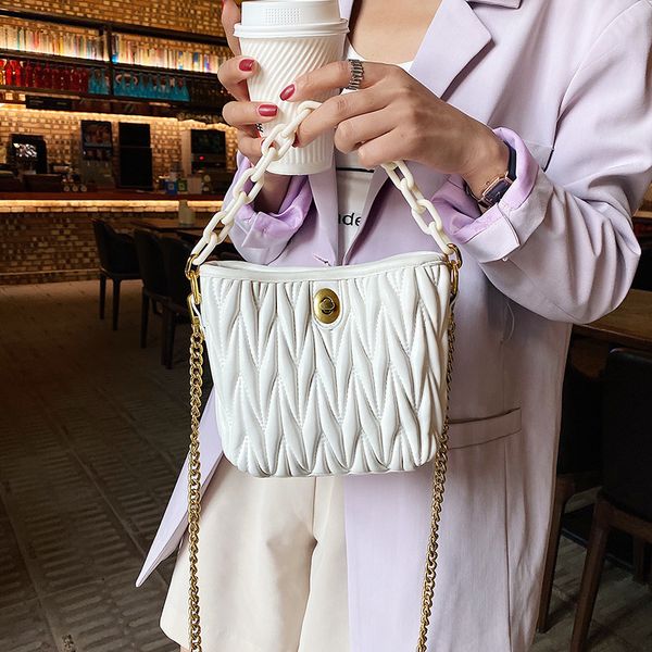 

summer bag 2020 popular new style messenger bag fashion women chain bucket
