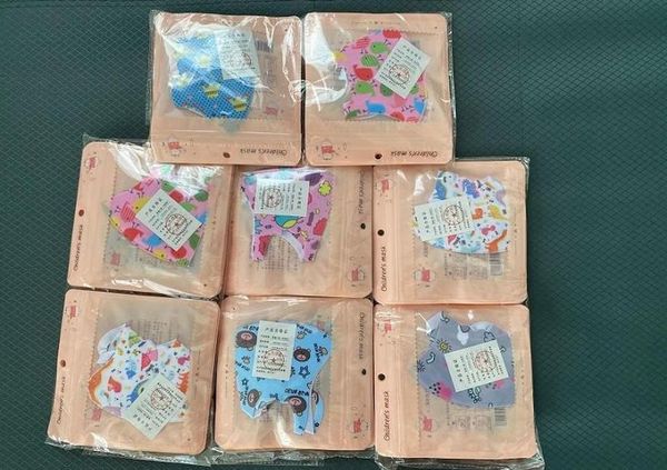 

earloop mask designer black washable masks dust mouth pm2.5 anti fog kids child face cartoon pollution ce2007 bztpo