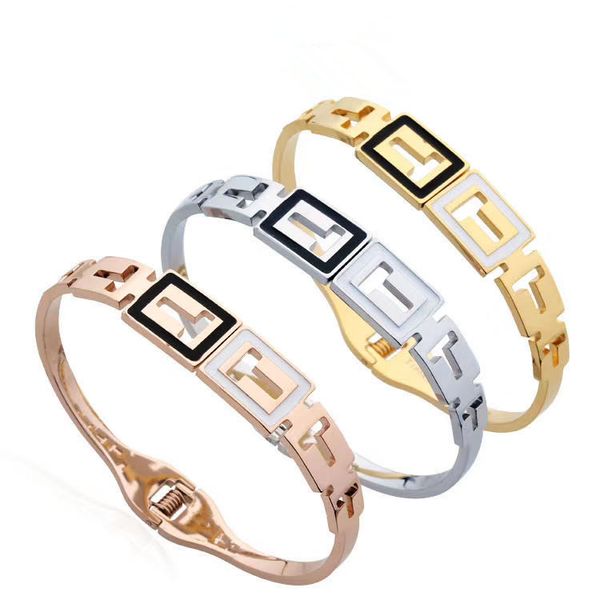 

2020 charm bracelets stainless steel jewelry luxury designer bangles white black friendship bracelet luxury designer jewelry women bracelets