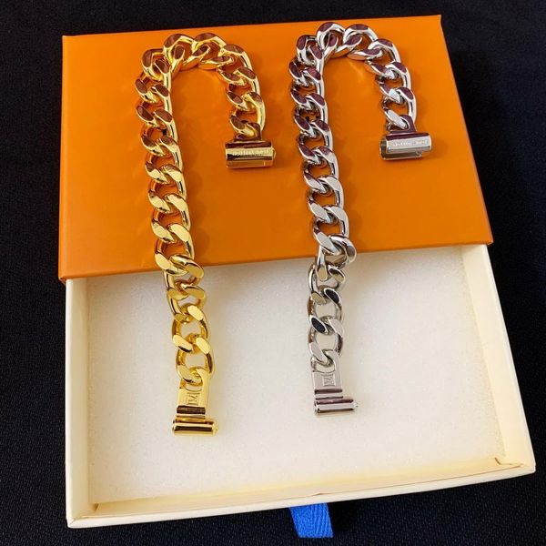 

europe america fashion men lady women titanium steel 18k gold engraved v initials four leaf flower thick chain links bracelet, Black