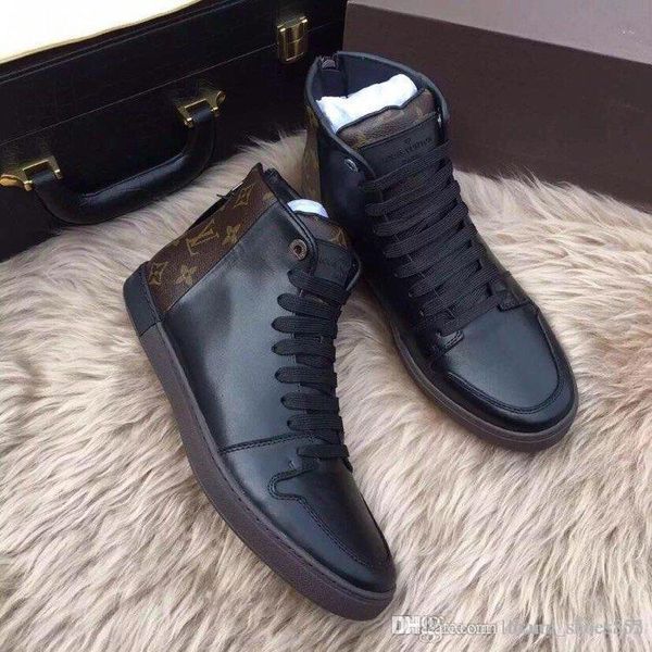 

2020 r tattoo sports shoes series men's fashion trend outdoor sports shoes comfortable and breathable sports overall lightwe