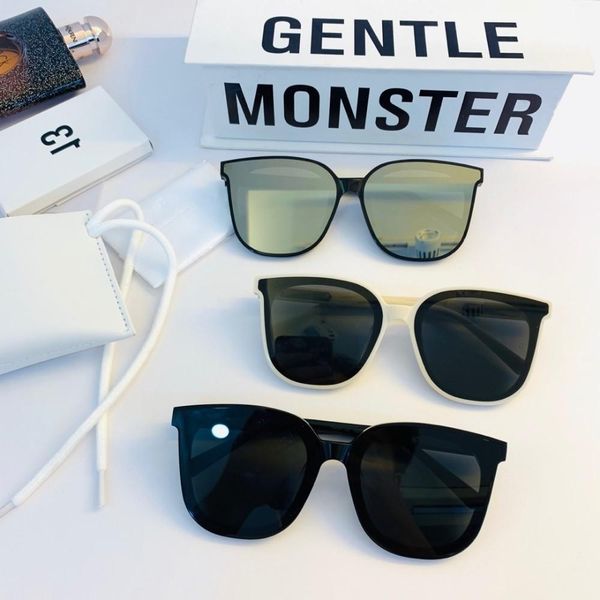 

2019 новые нейтральные большие каркасные очки гальванического процесса очки лучшего качества простой очки мода 65 * 17 * 152, White;black