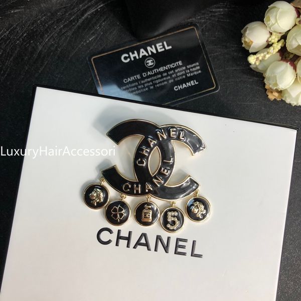 

brand designer brooches stylish alloy bow brooch crystal brooch pins women clothing suits accessories letter brooches jewelry xx047, Gray