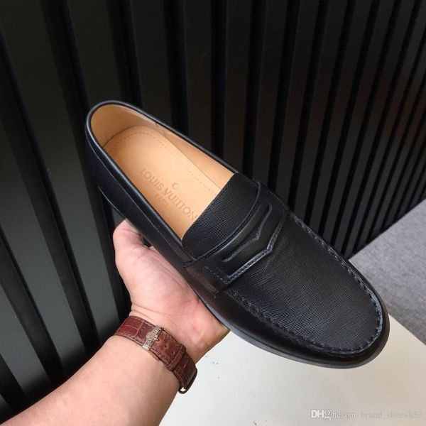 

2020 latest handmade casual shoes men's casual shoes fashion trend comfortable shoe size 38-45 type 39745400702a