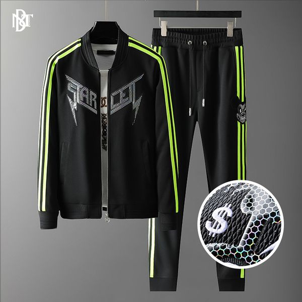 

sports suit jacket feet pants 2020 autumn new dark hip-hop cartoon element pattern popular brand mens clothing, Black