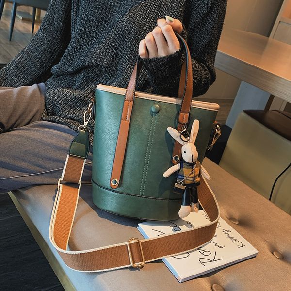 

high-grade bag foreign style women's bag 2020 new style messenger retro fashion portable bucket