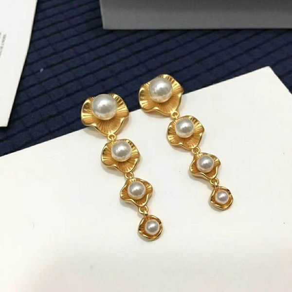 

2020 selling explosive personality flower pendant wild designer earrings designer jewelry women earrings sale, Golden