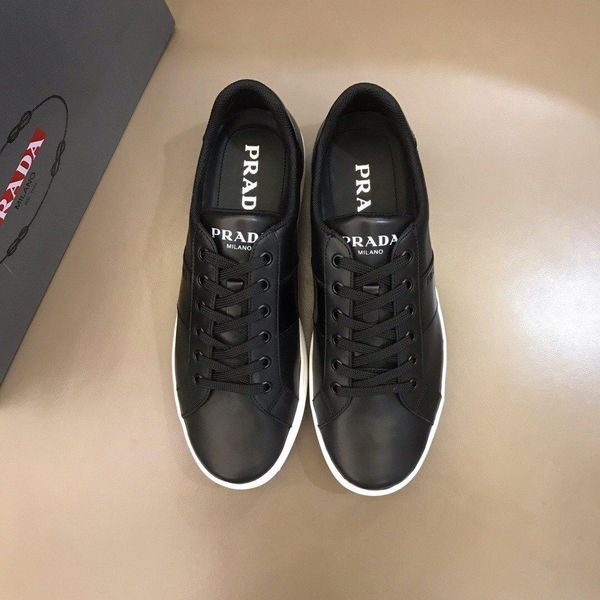 

2020 latest famous brand shoes leather sneakers comfortable fashion brand design low sneakers copy comfort