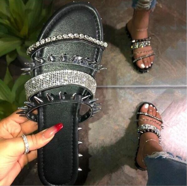 

spring/summer new women2020 outdoor non-slip flat rivet beaded rhinestone sandals casual beach slippers fashion wild flip flop, Black