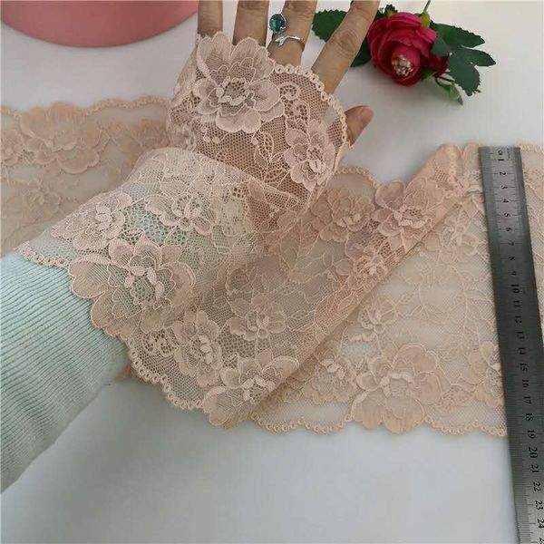 

lace,width21cm,accessories for clothing and underwear .women's favorite lace products.high grade lace products,women's favorite717