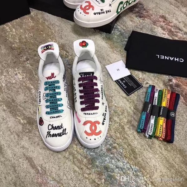 

high-quality men's and women's casual sports shoes, comfortable and versatile couple models, luxury designer canvas shoesaa, Red;white