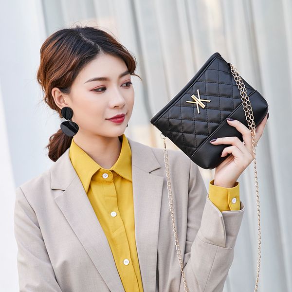 

2020 spring and summer fashion women bucket shoulder crossbody bag korean style new pu rhombus hobo bag chain messenger #20