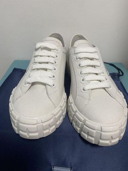 

2020 leisure canvas r canvas shoes leather thick bottom women s comfortable shoes women s outdoor walking shoes 35-40, Black