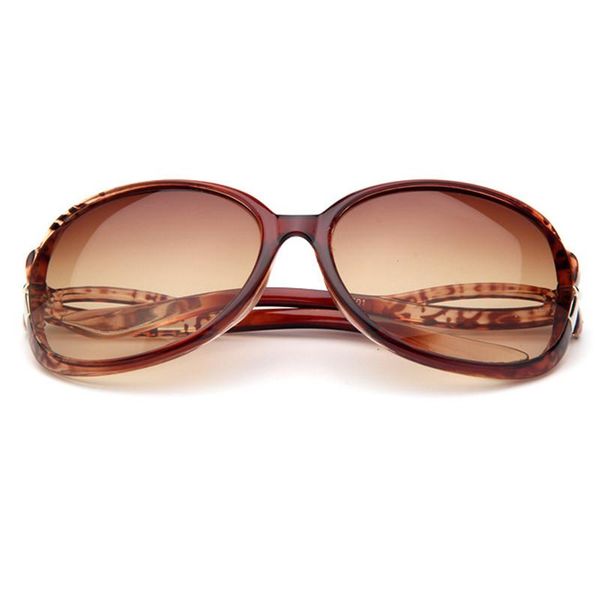 

travel butterfly sunglasses mirror women 2019 glasses soleil uv400 sun femme plastic oval de leonlion luxury foot lunette jxjkg dayupshop, White;black