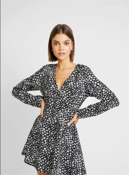 

long sleeve pleated dresses casual women dresses spring new womens dresses v neck floral printed, White;black