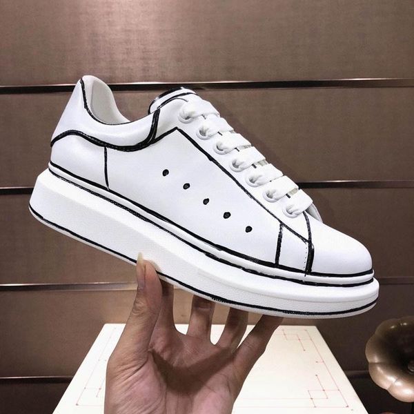 

triple white black leather platform sneaker man woman fashion casual shoes flat classic leisure shoes with box outdoor