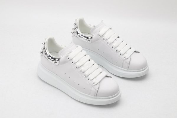 

r luxury casual shoes, fashionable flat ace sneakers, trendy and comfortable all-match orange shoes, size 35-45 with original box