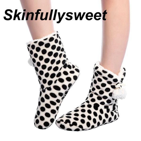 

new thick plush warm indoor boots floor shoes shoes non-slip soft home boots and the same bathrobe series black dots