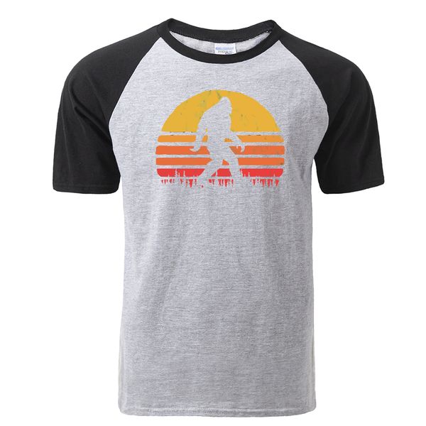 

retro bigfoot silhouette sun vintage print raglan tshirt men fashion summer cotton short sleeve tshirt harajuku streetwear