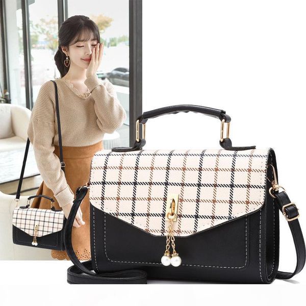 

white pu flowers rhinestones evening bag wedding purse finger ring diamonds chain shoulder handbags crystal evening bag