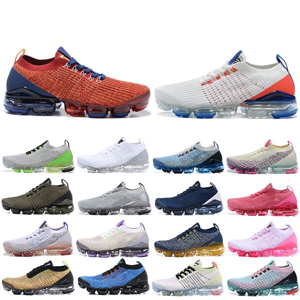 

скидка 2019 т реагировать moon landing мужчины кроссовки тройной черный chaussures laser оранжевый женщины тренеры канье zapatos открытый кр