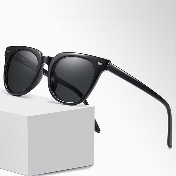 

tr90 sunglasses polarized lens vintage eyewear accessories sun glasses for men/women, White;black