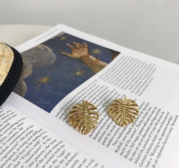 

silvology 925 sterling silver turtle back leaf earrings gold exaggeration french big stud earrings for women fashionable01, Golden;silver